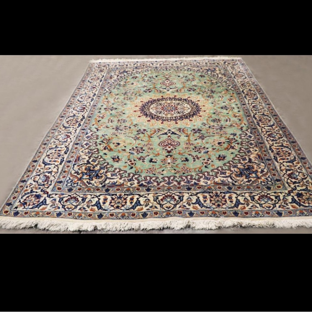 Authentic Kashan‎ square medallion rug Carpet